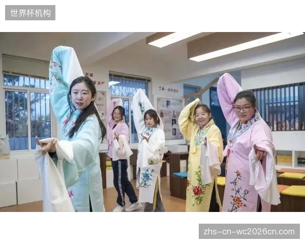 广播操式”的非遗教学正在进入中小学课堂，这磨灭了学生最后的兴趣